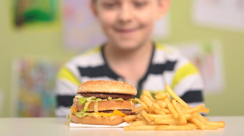 Obesità, le regole per batterla sin da bambini