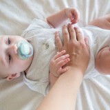 25 OTTOBRE - Brrrividi di coccole - IL MASSAGGIO DEL BEBÉ