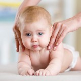 25 OTTOBRE - Brrrividi di coccole - IL MASSAGGIO DEL BEBÉ